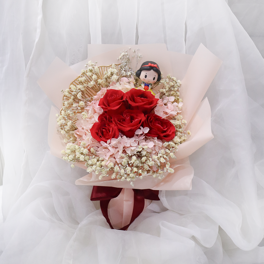 Snow White Princess Bouquet