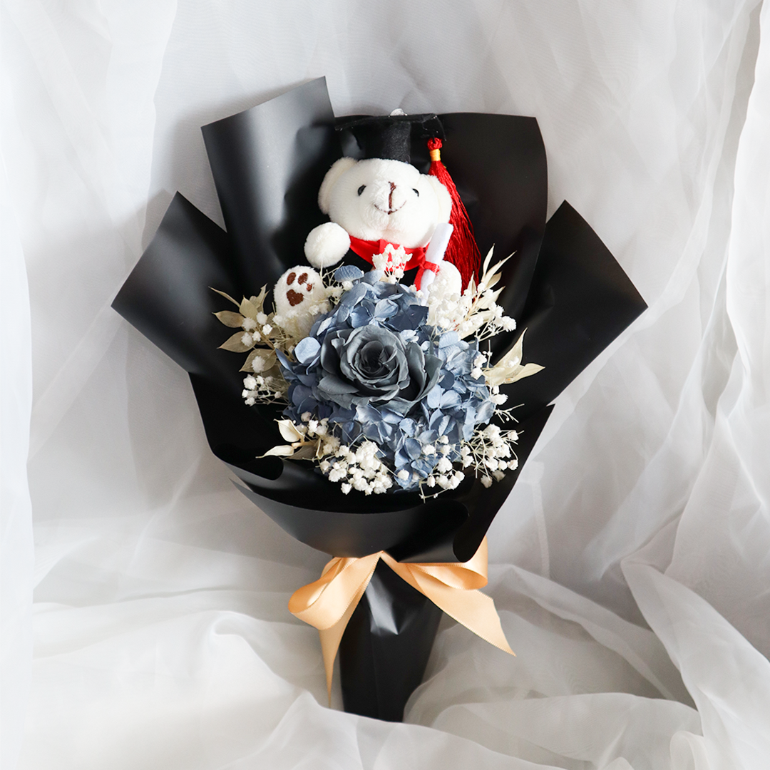 Black Graduation Bouquet