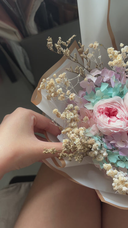 Candypop Graduation Bouquet